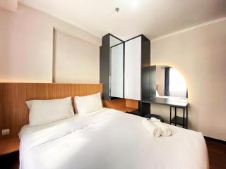 Nice 2BR at Gateway Pasteur Apartment By Travelio - Bandung - 8