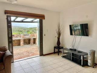 35 Settler Sands Beachfront Accommodation River and Sea View - Port Alfred - 2