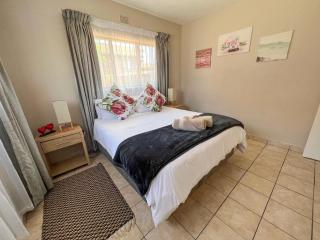 Uitspan Apartments - 1