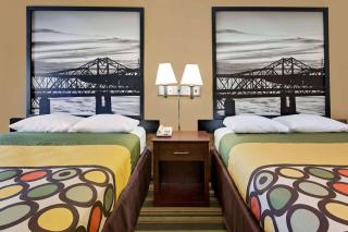 Super 8 by Wyndham Laurel - Laurel - 1