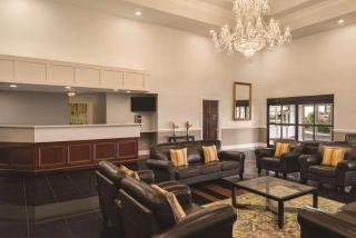 Radisson Hotel & Conference Center Rockford - Rockford - 9