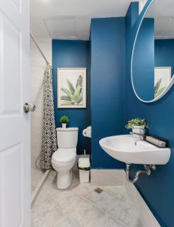 617A Condotel Near Airport &Mall with Pool,Gym,Netflix - 3