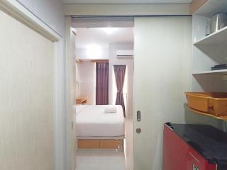 Best Deal and Homey Studio Apartment Amartha View By Travelio - Semarang - 3