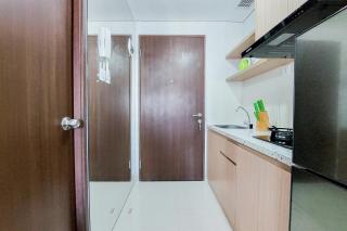 Best Price and Homey Studio Transpark Bintaro Apartment By Travelio - 4