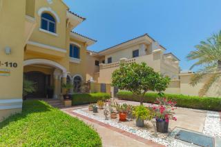 Private Pool & Direct Beach Access-4BDR Villa - Dubai - 8