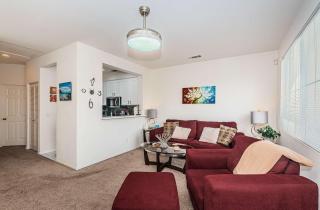 Pilot's Paradise - Carlsbad - 8