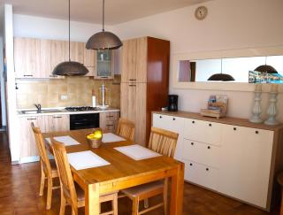 Il Patio - Theater Home - 9