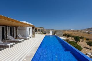 Di Lusso Villa, a Cycladic SeaView Sanctuary, By ThinkVilla - Chrissi Akti - 5