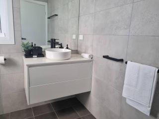 Bar Beach Retreat - Newcastle - 8