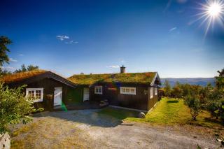 Welcoming Cabin with Fireplace & Modern Kitchen - Beitostøl - 0