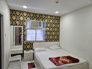 Hotel Elliot Comfort Inn - 2