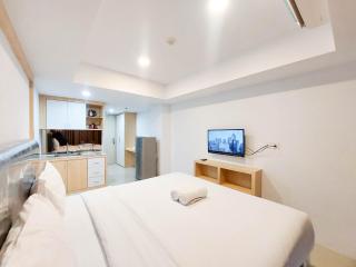 Cozy and Strategic Studio Apartment at De Prima By Travelio - 2