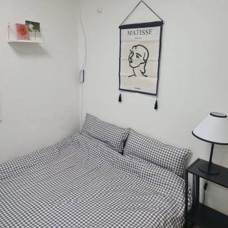 Foreigner Only - French Space - Seoul - 5
