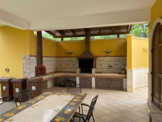 Villa dei Desideri, immersa nel verde con ampio parco - 6