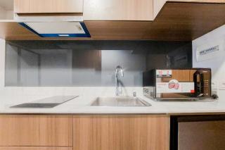 Cozy and Elegant 1BR The Smith Alam Sutera Apartment By Travelio - Tangerang - 4