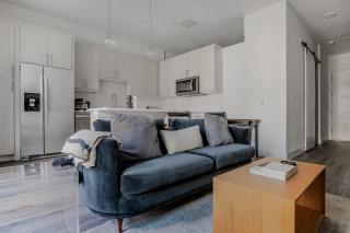 Blueground Highland 1bd apartment ATX-277 - 8