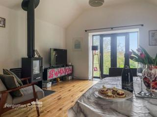 Wiggle Barn - 4