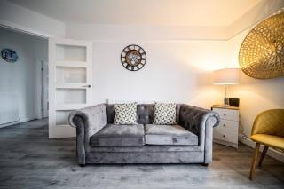 Spacious Apartment With A Terrace Style Rooftop - Cleveleys - 5