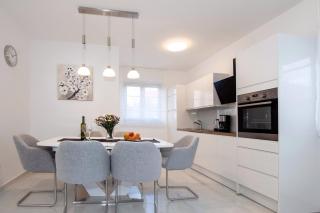 Villa Stella - CROWONDER LUXURY RENT - 1