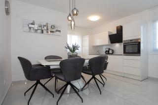 Villa Stella - CROWONDER LUXURY RENT - Turanj - 5