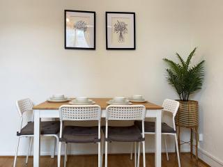 Harper's Place near Kings Cross - 2 Double Beds, 1 Sofa Bed, Great Location, Ideal for Families - 1