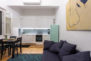 Style & Comfort in Kolonaki - Athens - 3