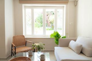 Modern and Designed 2BR W Garden - Prinseneilanden - 6