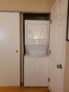 Entire 1 BR Condo- Near Anschutz, UC Health, DIA- In-Unit Washer Dryer- Seasonal Discounts! - 6