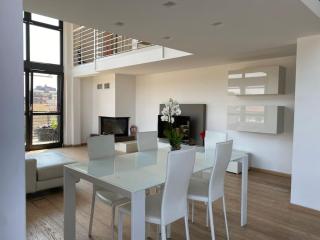 PENTHOUSE LUCE Milano near Metro-Bus-tram - Milan - 5