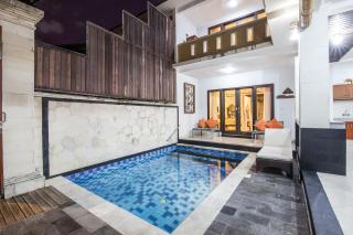 7-BR Private Pool Legian Villa 5-Min Walk to Beach and Shops Bali - Seminyak - 4