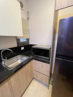 ZED Chic & Cozy Retreat in Heart of Sheikh Zayed - 6