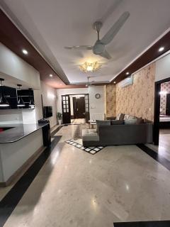 3 Bedroom Apartment Ground Floor at F-11 Tariq Heights Islamabad - Islamabad - 6