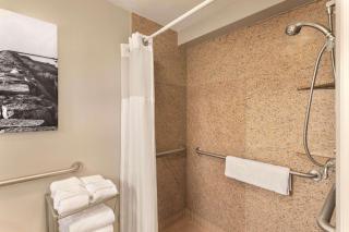 Radisson Hotel Providence Airport - Warwick - 1