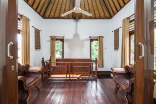 4-BR Garden Legian Villa 5-Min Walk to Beach and Shops Bali - Seminyak - 1