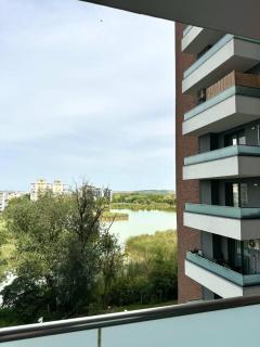 Lake View Luxury Apartament - Cluj-Napoca - 6