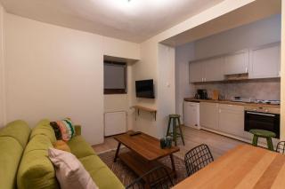 1BR Central Flat 5 Min Walk to Istiklal in Beyoglu - Istanbul - 1