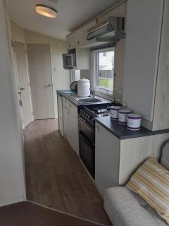 PerranporthCaravan 2bedroom Tv GasFire - Perranporth - 3