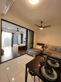 Almas Suites Puteri Harbour / Nusajaya JB 5 min to Legoaland Homespace Cozy room near 2nd link - Nusajaya - 1