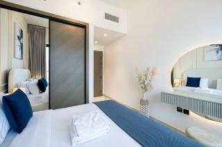 Lux Apartment with huge private Lounge I Burj & Canal View - Dubai - 9