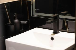 Lux Apartment with huge private Lounge I Burj & Canal View - Dubai - 8