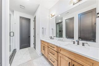 Modern 4BR Uptown Oasis! - Charlotte - 2