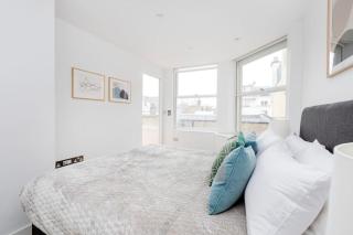 Perfect One Bed in Green Park Station - Londra - 9