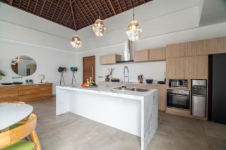 Exclusive 4BR Tranquil Sanctuary in Pererenan - 4