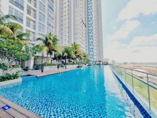 Fun-Filled Condo Midas Seri Alam - Masai - 0