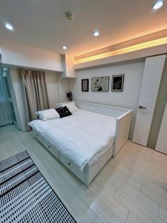 Roppongi 4 minutes, 4 person ,Dyson hair dryer, POLA toiletries - Tokyo - 8