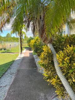 Island Serenity Cottage - Freeport - 9