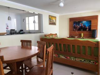 Casa aconchegante e arejada, a 50 metros da praia - Ubatuba - 8