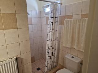 Skala - Villa - Sleeps 7 - Parking - Garden - 2