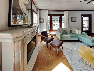 Treehouse Haven - Galveston - 5