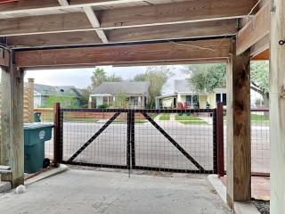 Treehouse Haven - Galveston - 7